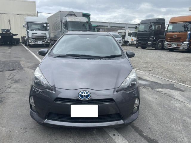 Toyota AQUA 2013-02 1528-3