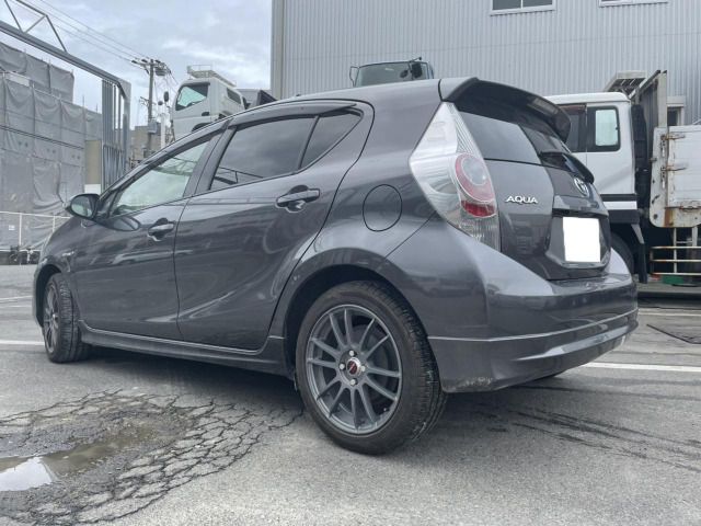 Toyota AQUA 2013-02 1528-7