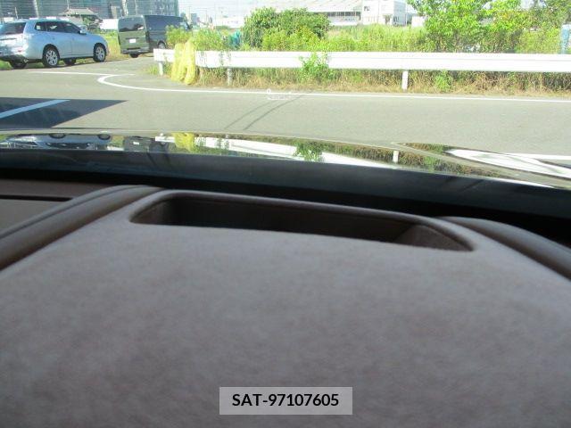 Lexus LC 2022-02 388296-26