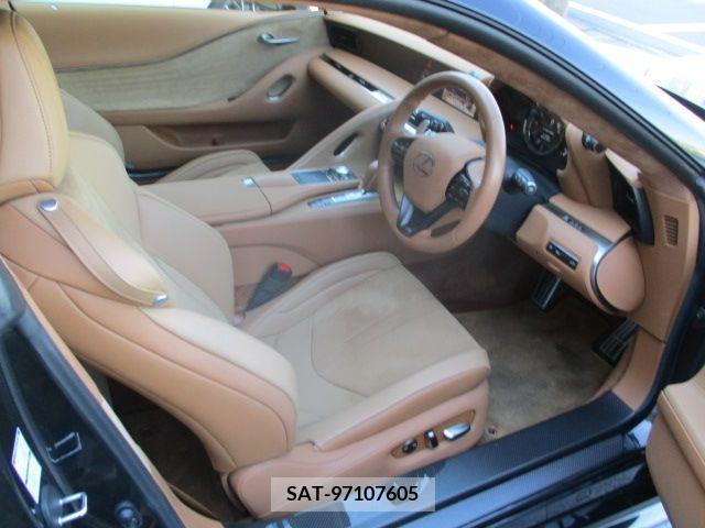 Lexus LC 2022-02 388296-1