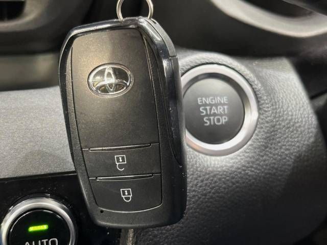 Toyota YARIS CROSS 2023-07 184977-7