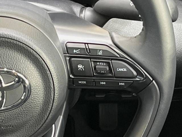 Toyota YARIS CROSS 2023-07 184977-6