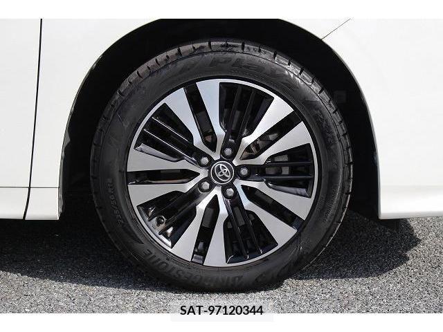 Toyota ALPHARD 2018-03 203908-9