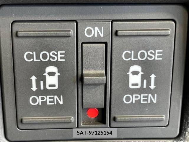 Honda N BOX CUSTOM 2017-09 364753-4