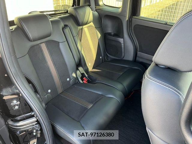 Honda N BOX CUSTOM 2019-02 383719-11