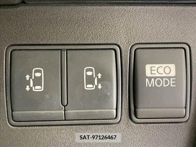 Nissan SERENA 2011-03 284263-4