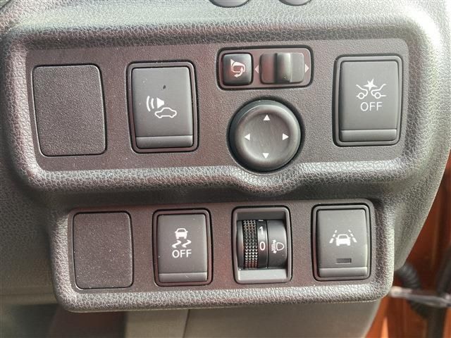 Nissan NOTE 2019-07 9365-16