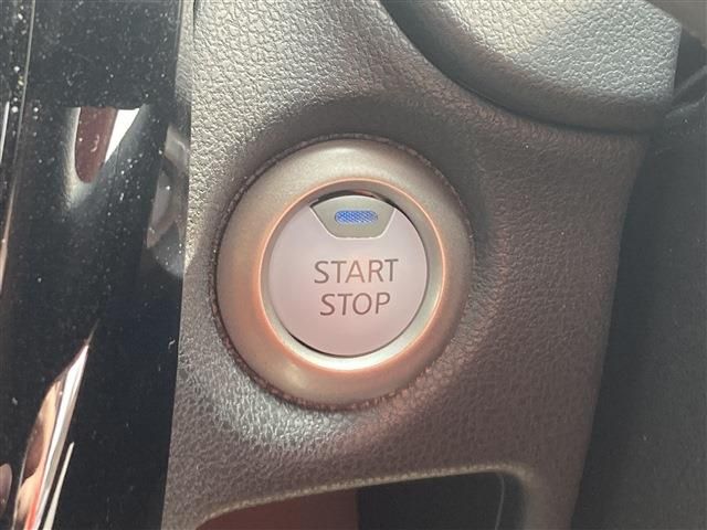 Nissan NOTE 2019-07 9365-21