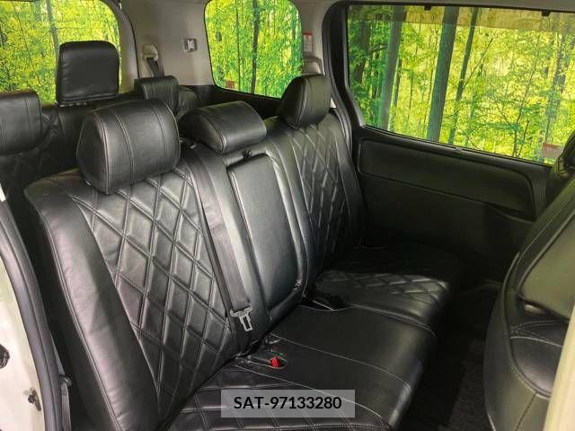 Toyota VOXY 2016-07 289191-9