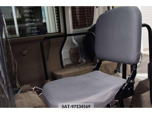 Suzuki EVERY WAGON 2011-03 200275-15