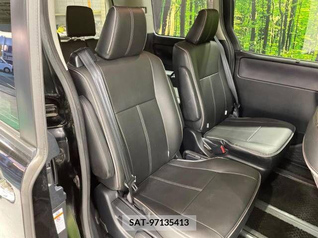 Toyota VOXY 2015-05 289144-8