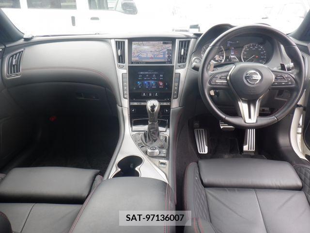 Nissan SKYLINE 2019-12 207379-1