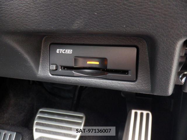 Nissan SKYLINE 2019-12 207379-11
