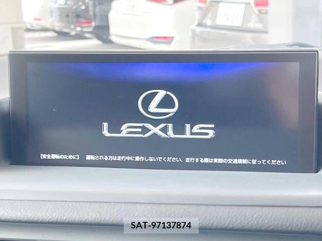 Lexus CT 2022-02 334375-2