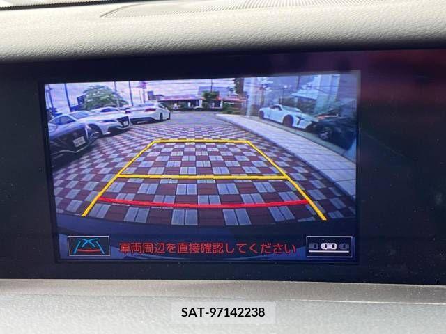 Lexus IS 2013-06 275483-3