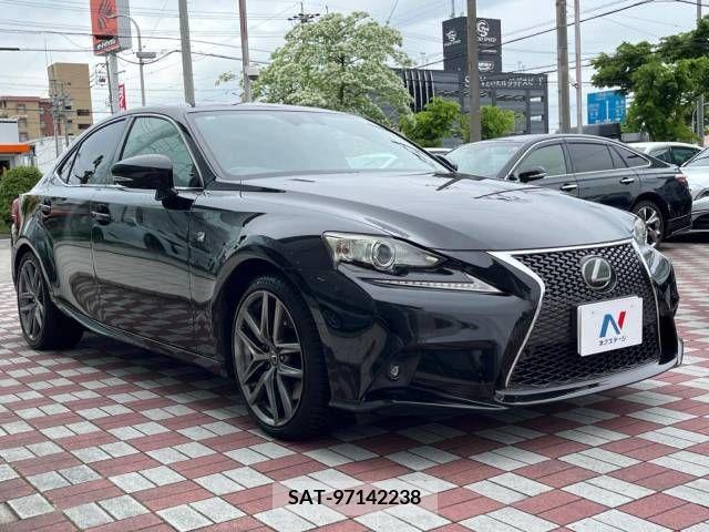Lexus IS 2013-06 275483-17