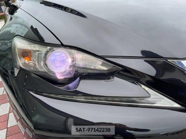 Lexus IS 2013-06 275483-14