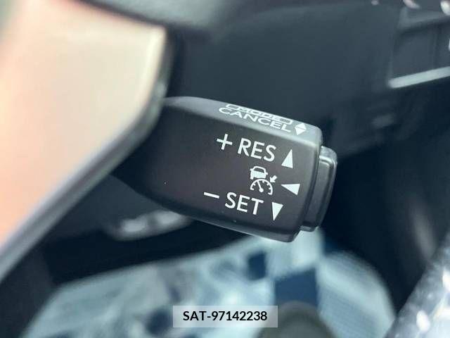 Lexus IS 2013-06 275483-5