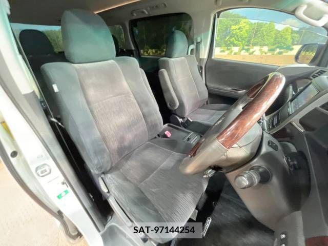 Toyota ALPHARD 2012-03 299868-8