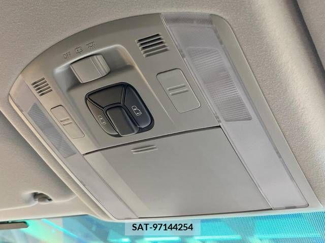 Toyota ALPHARD 2012-03 299868-6