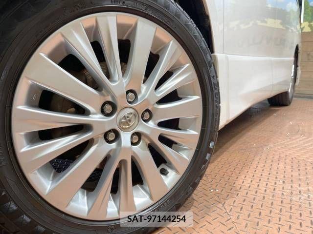 Toyota ALPHARD 2012-03 299868-13