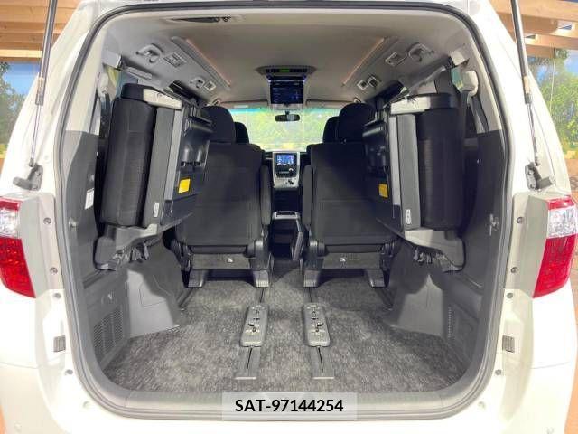 Toyota ALPHARD 2012-03 299868-11