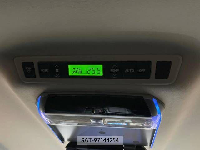 Toyota ALPHARD 2012-03 299868-7