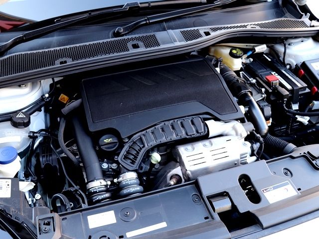 Peugeot 208 2021-12 192901-29