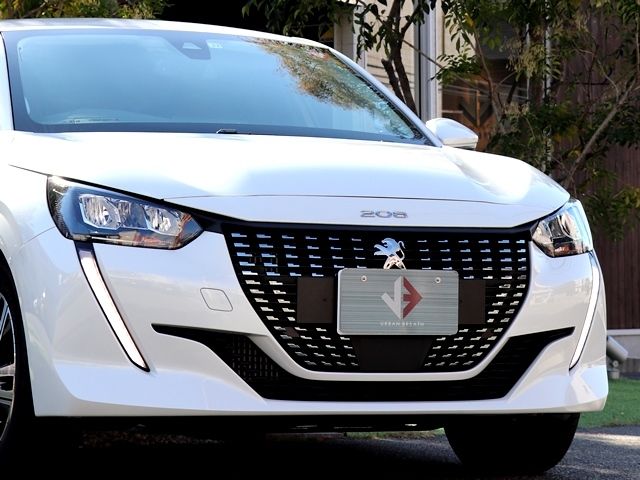 Peugeot 208 2021-12 192901-7