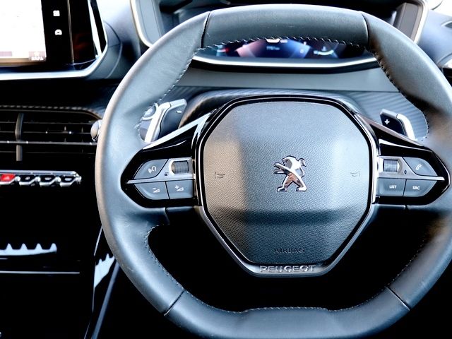 Peugeot 208 2021-12 192901-22