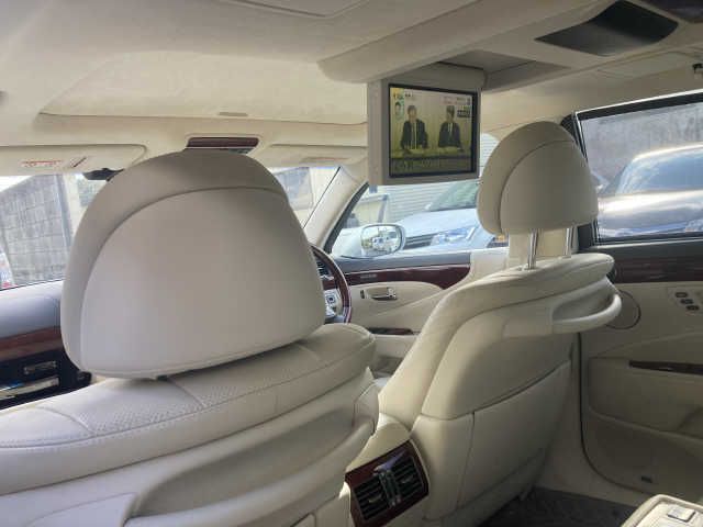 Lexus LS 2008-04 185930-6