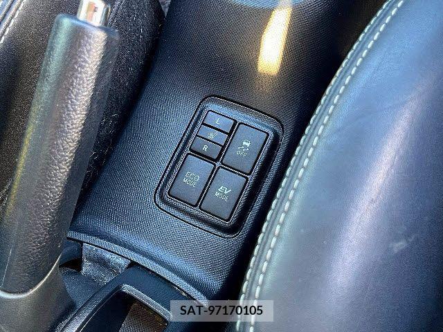 Toyota AQUA 2015-06 292282-10