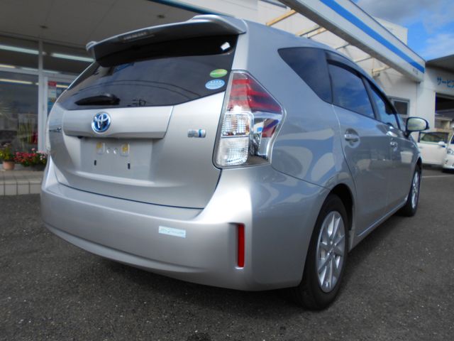 Toyota PRIUS ALPHA 2018-10 20718-3