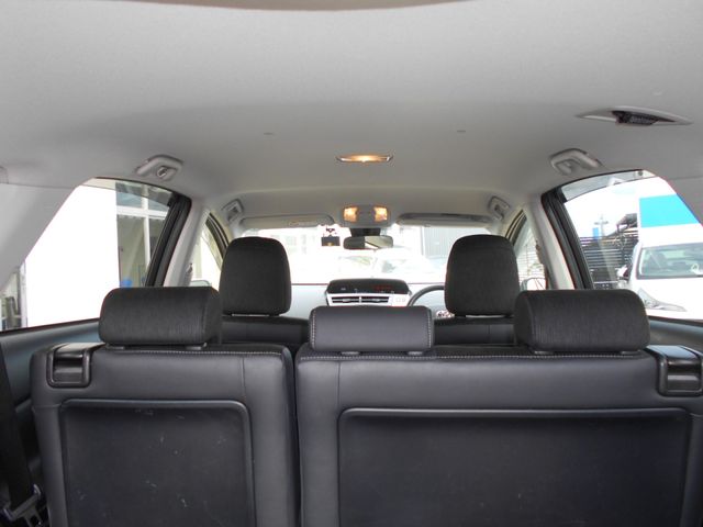 Toyota PRIUS ALPHA 2018-10 20718-16