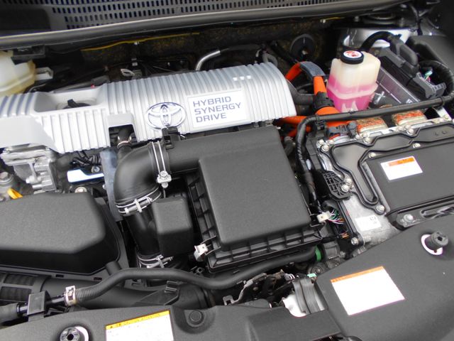 Toyota PRIUS ALPHA 2018-10 20718-29