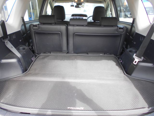 Toyota PRIUS ALPHA 2018-10 20718-15