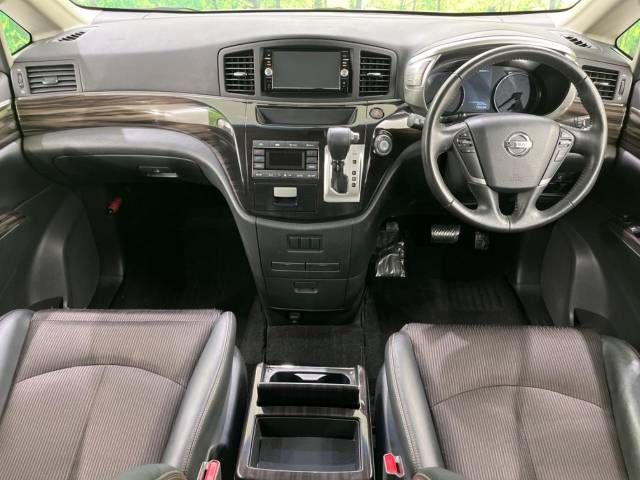 Nissan ELGRAND 2015-09 180974-1