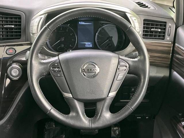Nissan ELGRAND 2015-09 180974-12