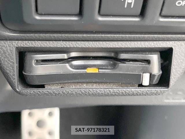 Subaru FORESTER 2018-09 360427-7