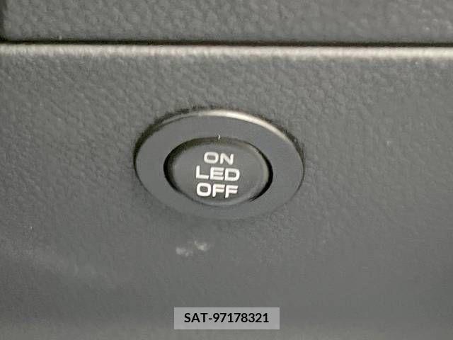 Subaru FORESTER 2018-09 360427-18