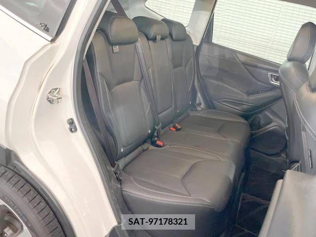 Subaru FORESTER 2018-09 360427-9