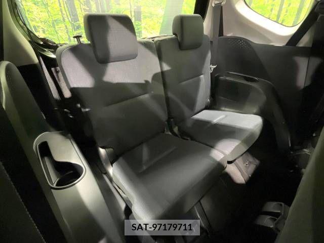 Toyota SIENTA 2016-08 215210-9
