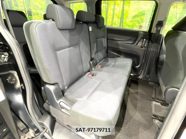 Toyota SIENTA 2016-08 215210-8