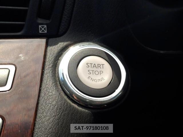 Nissan FUGA 2015-07 270715-12