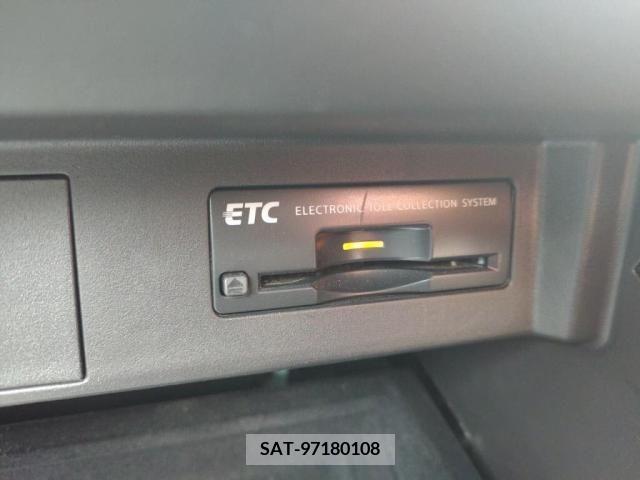 Nissan FUGA 2015-07 270715-18