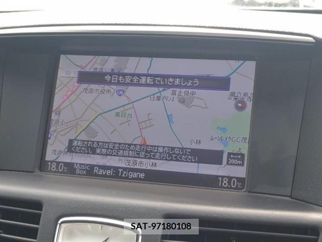 Nissan FUGA 2015-07 270715-16