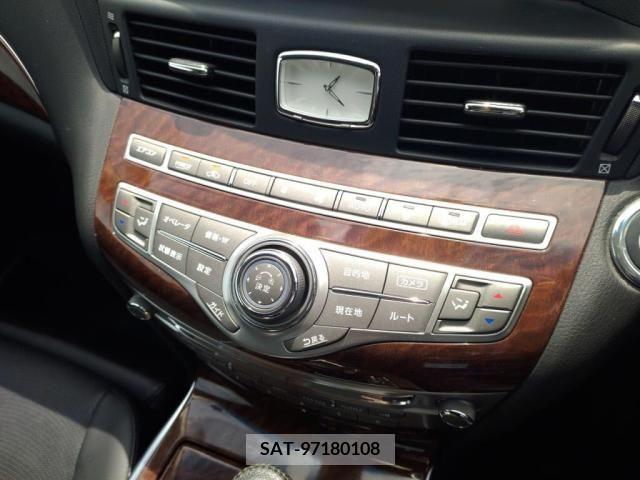 Nissan FUGA 2015-07 270715-13