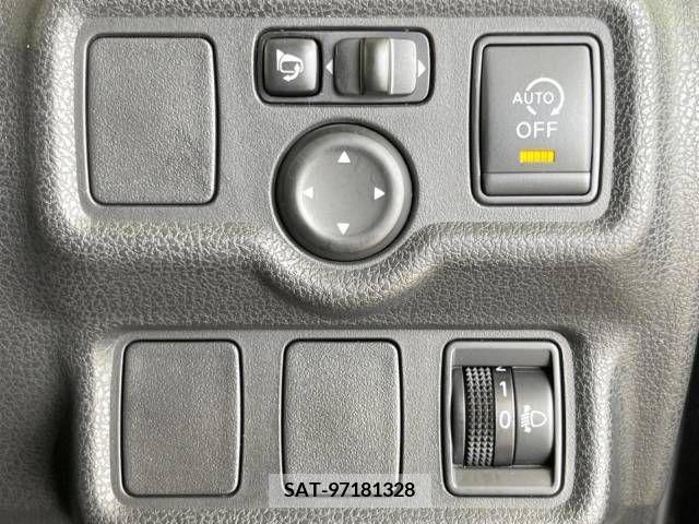 Nissan NOTE 2013-05 327491-3