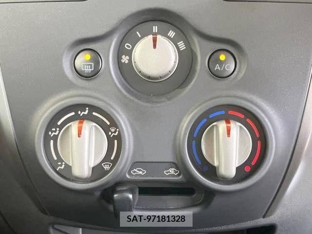 Nissan NOTE 2013-05 327491-6