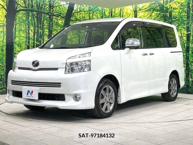 Toyota VOXY 2009-11 395004-17
